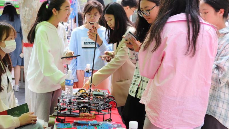 电商云原生容器化实践：迈向高效灵活的数字化时代**